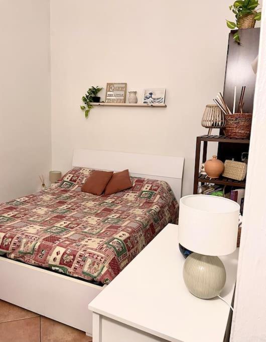 “A Ca Di Amelia” Apartment Savona Luaran gambar