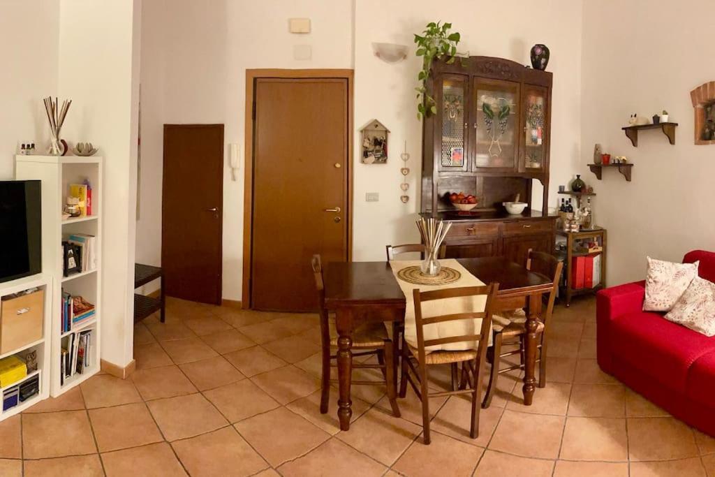 “A Ca Di Amelia” Apartment Savona Luaran gambar
